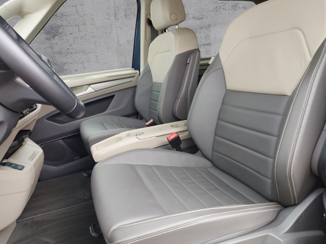 Multivan T7 Life 2.0 TDI DSG NAV/MATRIX/HUD KLIM