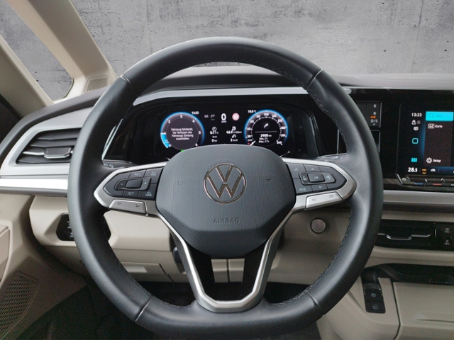 Multivan T7 Life 2.0 TDI DSG NAV/MATRIX/HUD KLIM