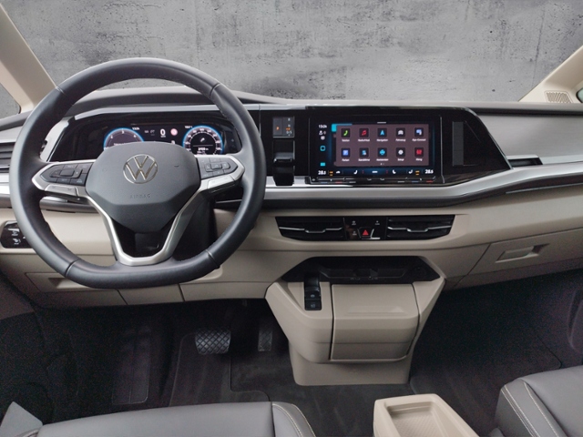 Multivan T7 Life 2.0 TDI DSG NAV/MATRIX/HUD KLIM