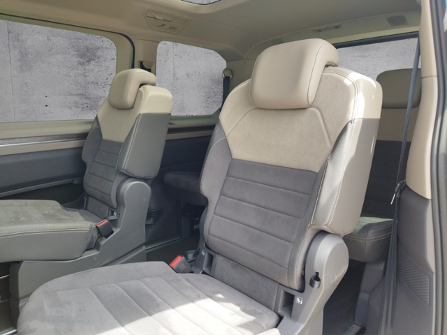 Multivan T7 Style 2.0 TDI DSG Travel/STH/NAV KLI