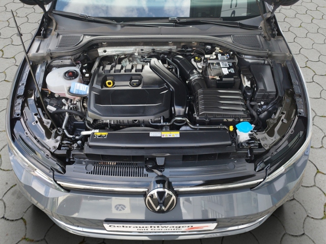 Golf VIII Active 1.5eTSI DSG/NAV/3ZK/LED+/SHZ/Ca