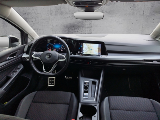 Golf VIII Active 1.5eTSI DSG/NAV/3ZK/LED+/SHZ/Ca