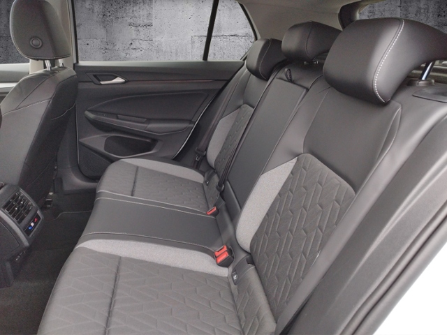 Golf VIII Goal 1.5eTSI DSG LED+/Travel/Side/SHZ