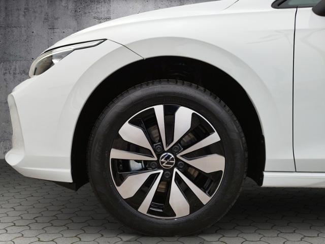 Golf VIII Goal 1.5eTSI DSG LED+/Travel/Side/SHZ