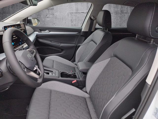 Golf VIII Goal 1.5eTSI DSG LED+/Travel/Side/SHZ