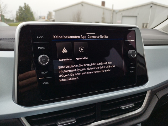 T-Roc Goal 1.0TSI AHK/NAVI/RFK/SHZ KLIMA LED ALU