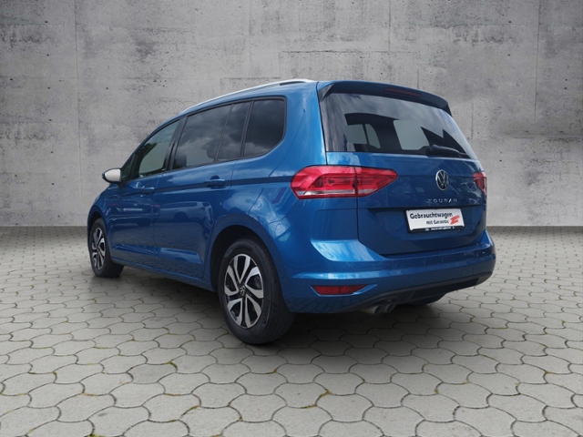 Touran Active 2.0TDI DSG NAV/SHZ/3ZK/Carplay KLI