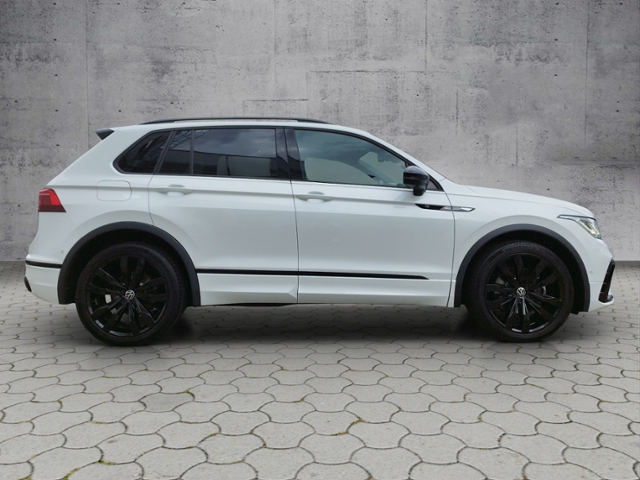 Tiguan R-Line 2.0TDI 4M DSG Matrix/Pano/HUD/Blac