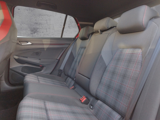 Golf VIII GTI 2.0 TSI DSG NAV/DCC/SHZ KLIMA LED 