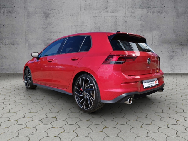 Golf VIII GTI 2.0 TSI DSG NAV/DCC/SHZ KLIMA LED 