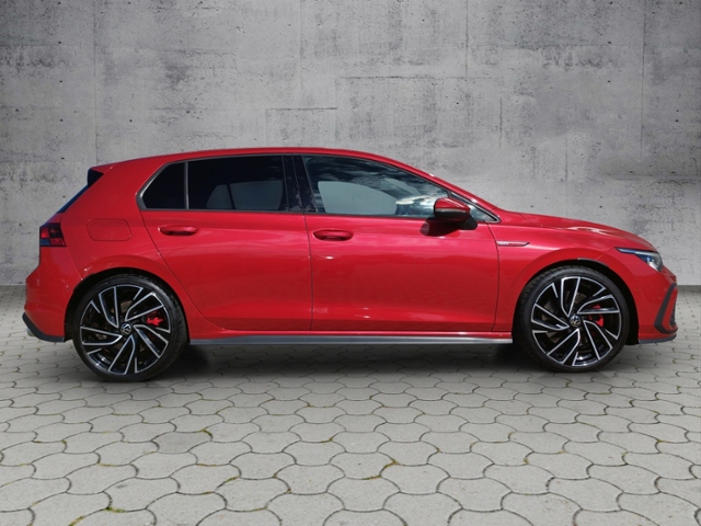 Golf VIII GTI 2.0 TSI DSG NAV/DCC/SHZ KLIMA LED 