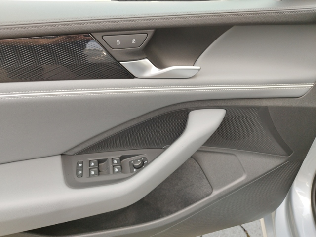 Passat Variant Business 1.5 eTSI DSG IQ.Drive KL