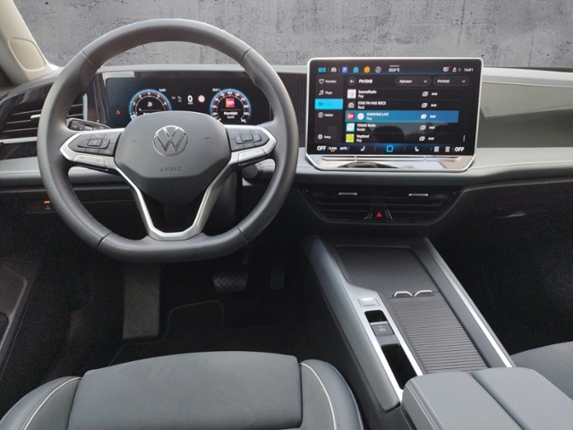 Passat Variant Business 1.5 eTSI DSG IQ.Drive KL