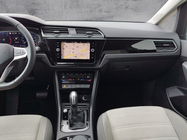 Touran Highline 2.0 TDI DSG DCC/NAV KLIMA LED