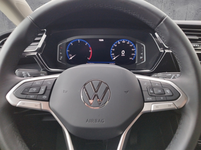 Touran Highline 2.0 TDI DSG DCC/NAV KLIMA LED