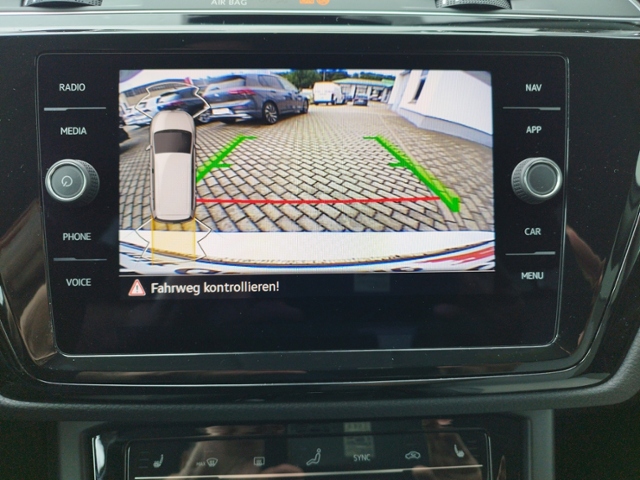 Touran Highline 2.0 TDI DSG DCC/NAV KLIMA LED
