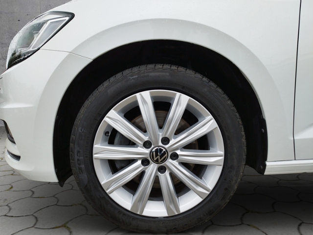 Touran Highline 2.0 TDI DSG DCC/NAV KLIMA LED