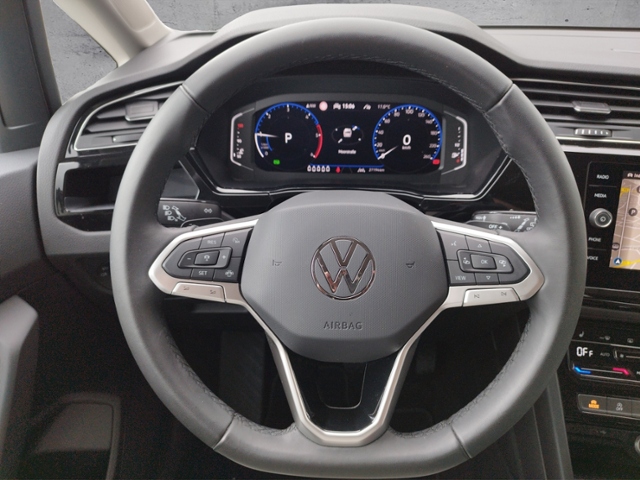 Touran Highline 2.0 TDI DSG DCC/NAV KLIMA LED