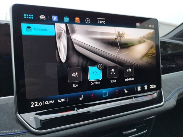 Passat Variant R-line 2.0 TDI DSG Black/IQ.DRIVE