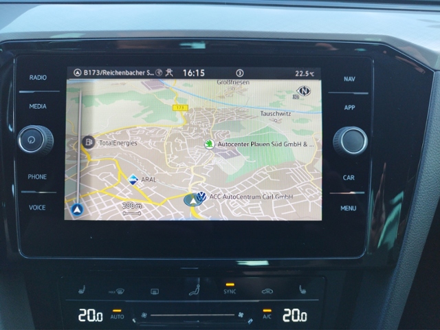 Passat Variant Business 2.0 TDI DSG HUD/NAV KLIM