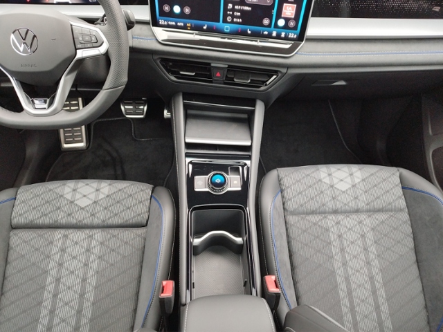 Tayron R-line 2.0TDI 4Mo Standh/Pano/AHK/Matrix 