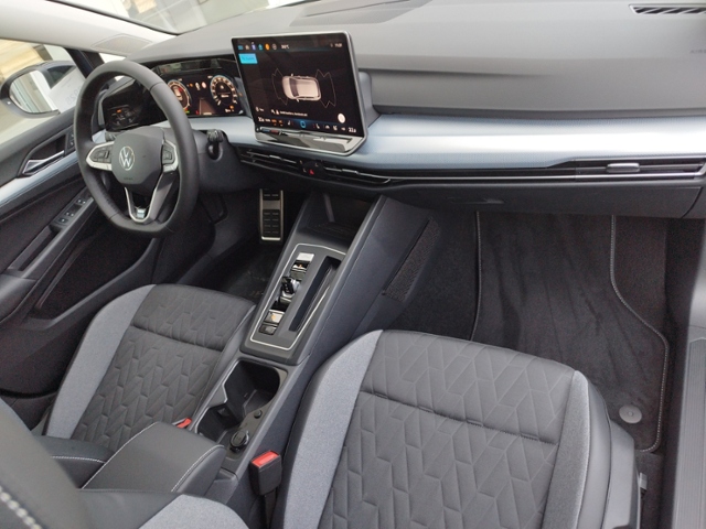 Golf VIII Goal 1.5 eTSI DSG 3-Zonen/SHZ/Travel K