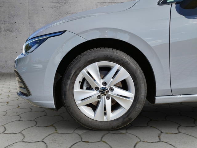 Golf VIII Life 2.0 TDI AHK/SHZ KLIMA LED ALU