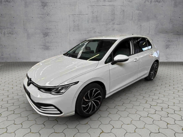 Golf VIII Life 1.0 eTSI DSG IQ.DRIVE/NAV/SHZ KLI