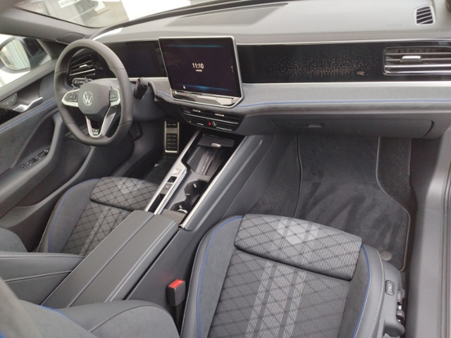 Passat Variant R-line 2.0TDI 4Mo AHK/Standh/Blac