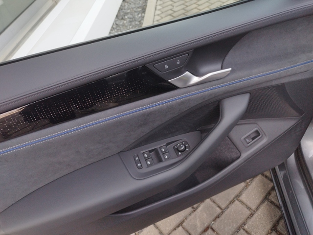 Passat Variant R-line 2.0TDI 4Mo AHK/Standh/Blac