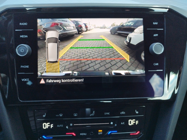 Passat Variant Business 2.0TDI DSG Navi/Carplay/