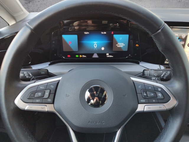 Golf VIII Variant Style 1.5 eTSI DSG STH/NAV/SHZ