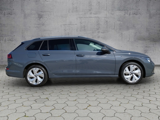 Golf VIII Variant Style 1.5 eTSI DSG STH/NAV/SHZ