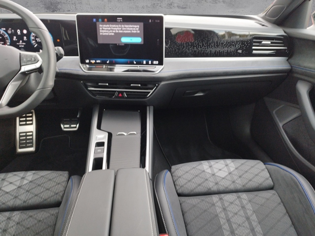 Passat Variant R-Line 1.5 TSI eHybrid DSG Black 