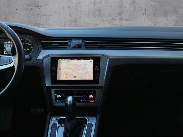 Passat Variant 2.0 TDI DSG BusinessPrem. KLIMA L