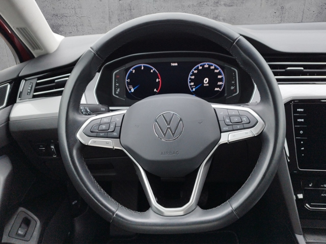 Passat Variant Business 2.0TDI DSG/Navi/Massage/