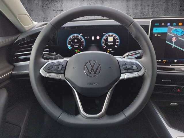 Passat Variant Business 1.5 eTSI DSG NAV/SHZ KLI