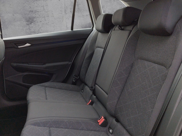 Golf VIII Variant Life 2.0TDI DSG/AHK/Navi/ACC/S