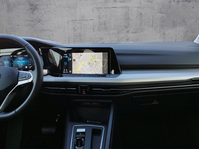 Golf VIII Variant Life 2.0TDI DSG/Navi/L+S/ACC/M