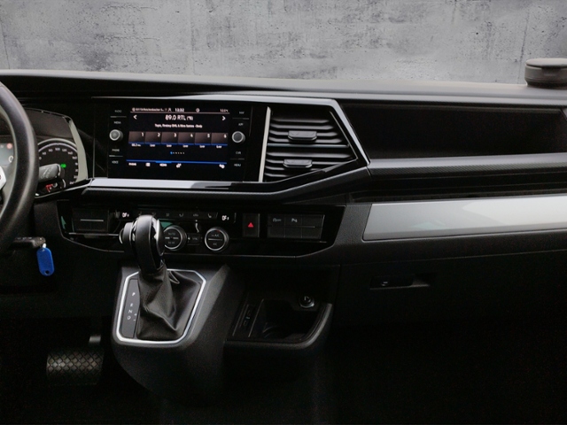 Multivan T6.1 Generation Six 2.0 TDI DSG KLIMA L