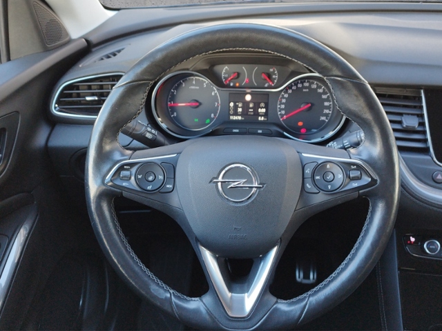 Grandland Innovation 1.2 Turbo 6-Gang NAVI KLIMA