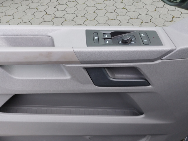 T6.1 Kombi kurz 2.0 TDI SHZ/LightAssist KLIMA