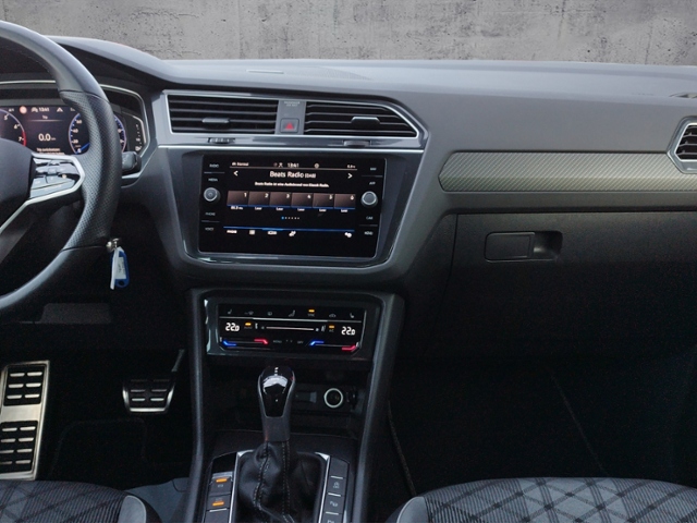 Tiguan R-Line 2.0 TSI 4Motion DSG KLIMA LED NAVI