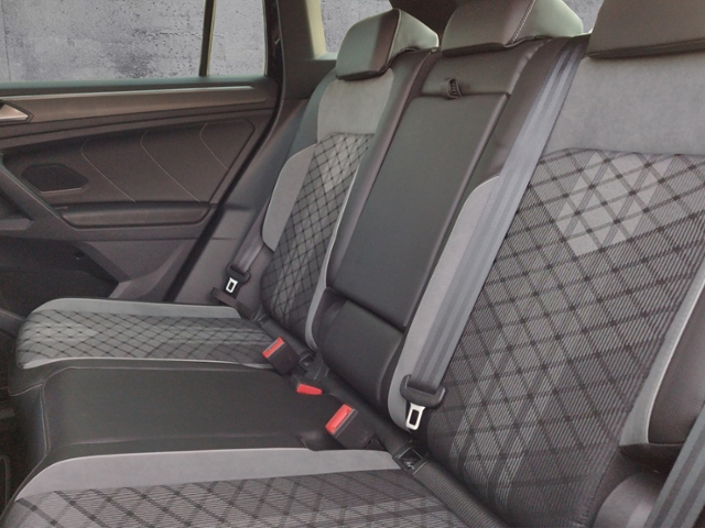 Tiguan R-Line 2.0 TSI 4Motion DSG KLIMA LED NAVI