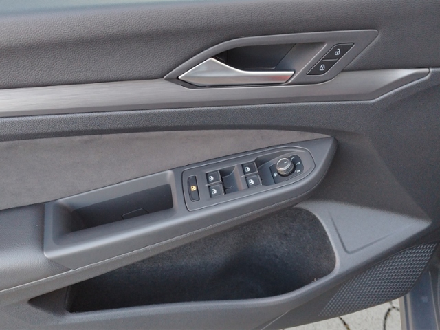 Golf VIII Variant Style 2.0TDI DSG/AHK/Navi/L+S/