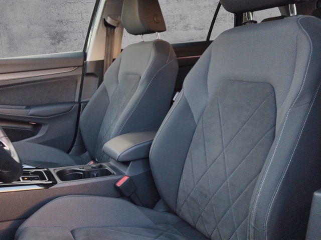 Golf VIII Variant Style 2.0TDI DSG/AHK/Navi/L+S/