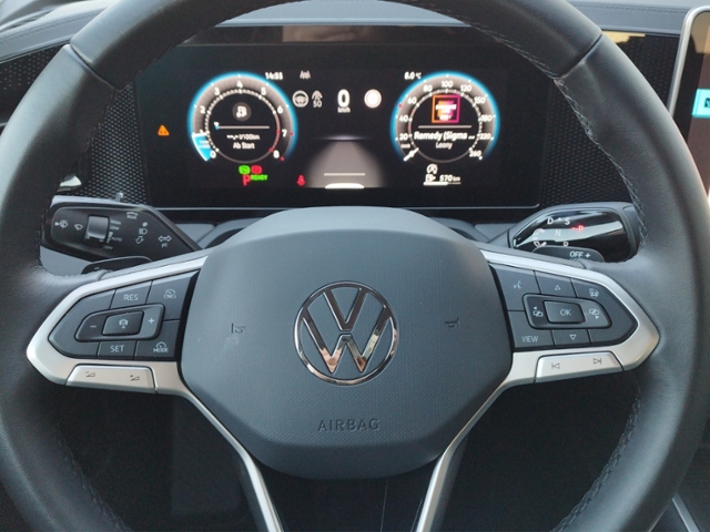 Passat Variant Business 1.5eTSI DSG/AHK/Navi/SHZ