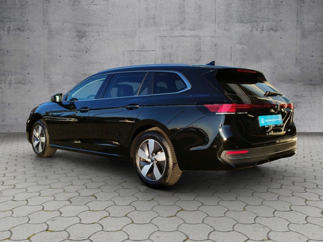 Passat Variant Business 1.5eTSI DSG/AHK/Navi/SHZ