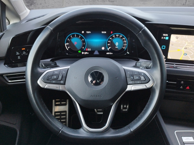 Golf VIII United 1.0 eTSI DSG LED+/ACC KLIMA NAV