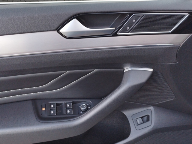 Passat Variant Elegance 2.0 TDI 4Motion DSG KLIM